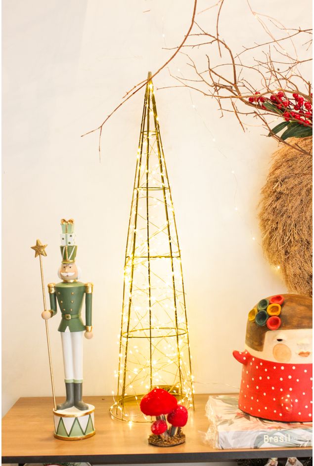 Arvore Decorativa Vazado Com Leds G Natal